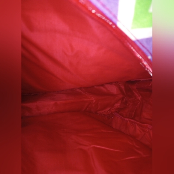 Chevron Pattern Women's Backpack - Picture 6 of 9